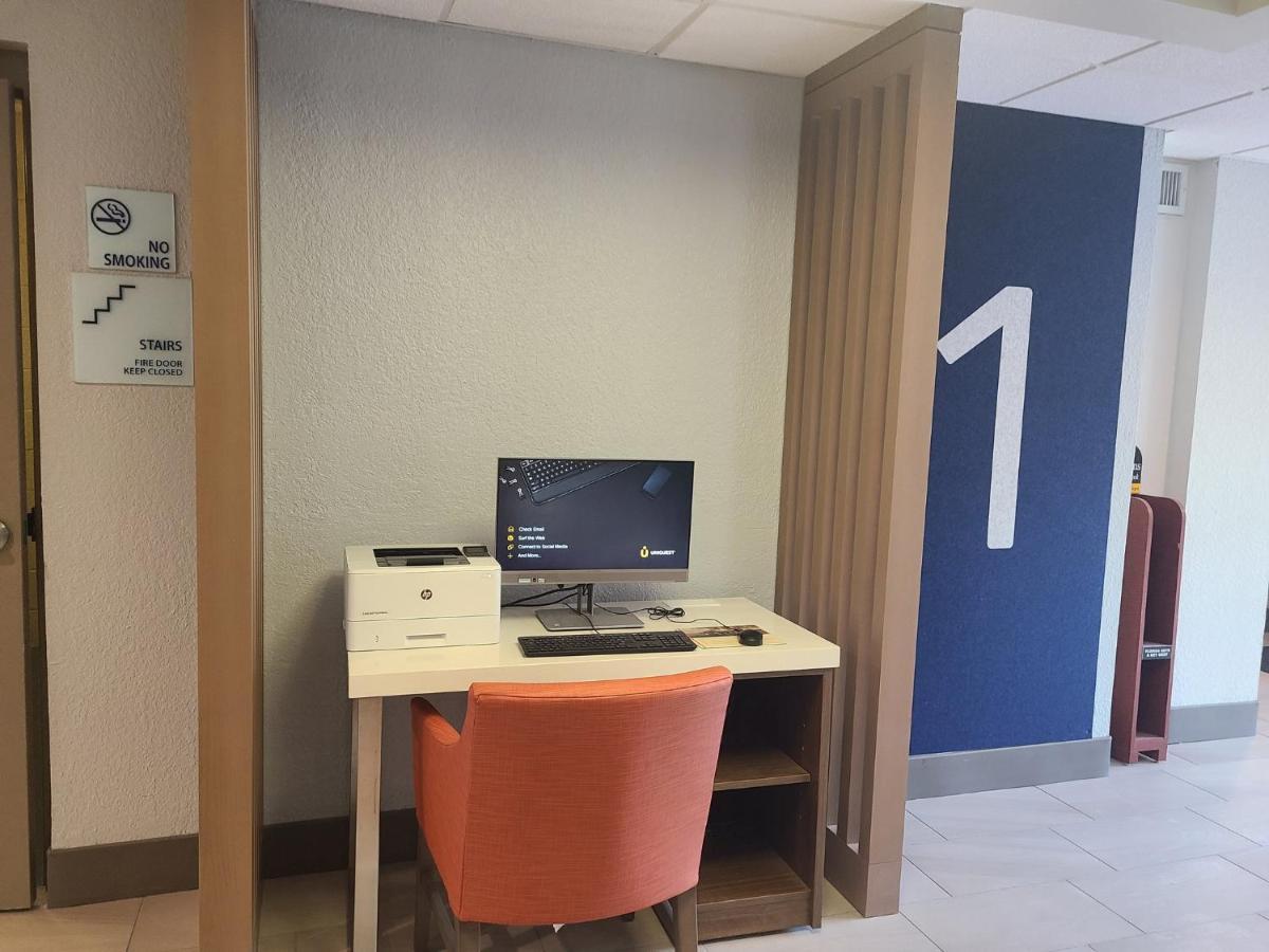 Holiday Inn Express Fort Lauderdale North - Executive Airport By Ihg Esterno foto