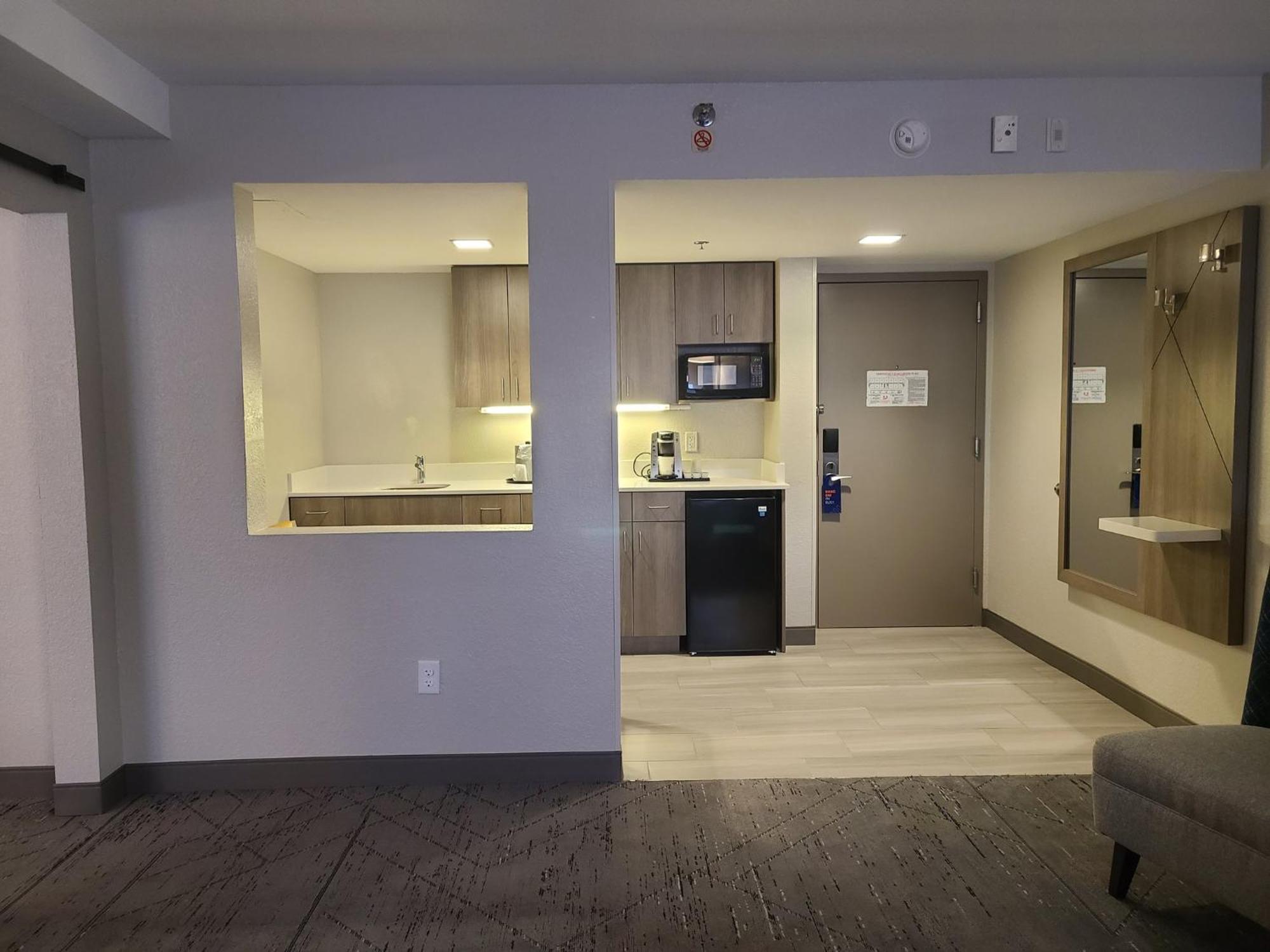 Holiday Inn Express Fort Lauderdale North - Executive Airport By Ihg Esterno foto