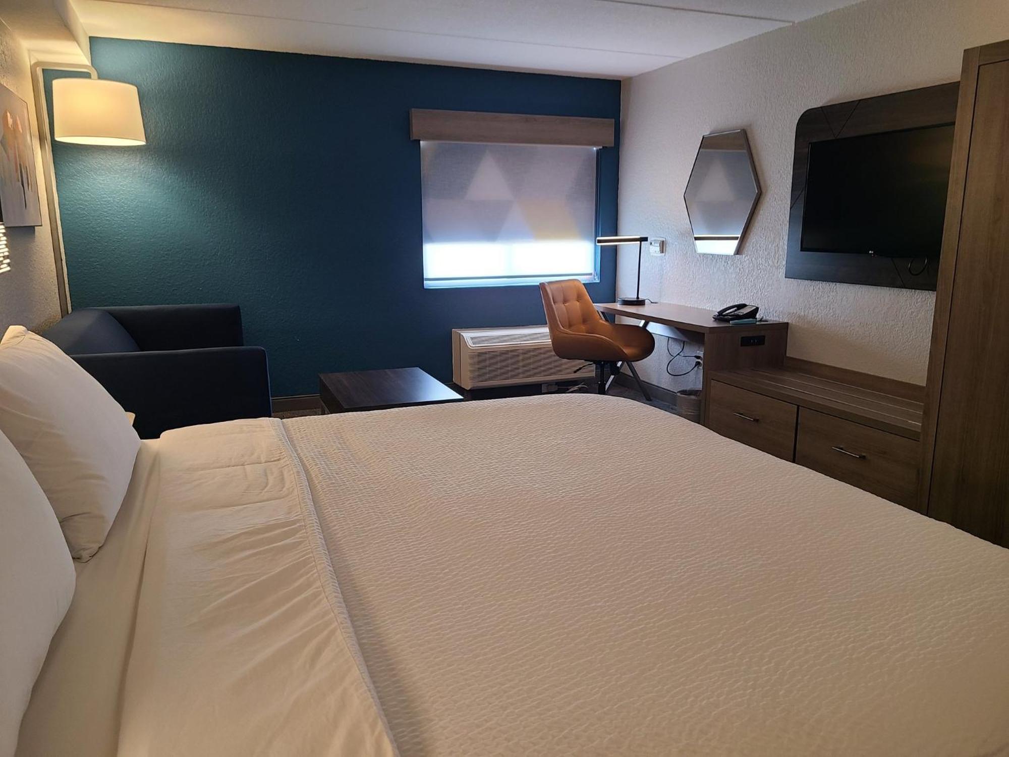Holiday Inn Express Fort Lauderdale North - Executive Airport By Ihg Esterno foto
