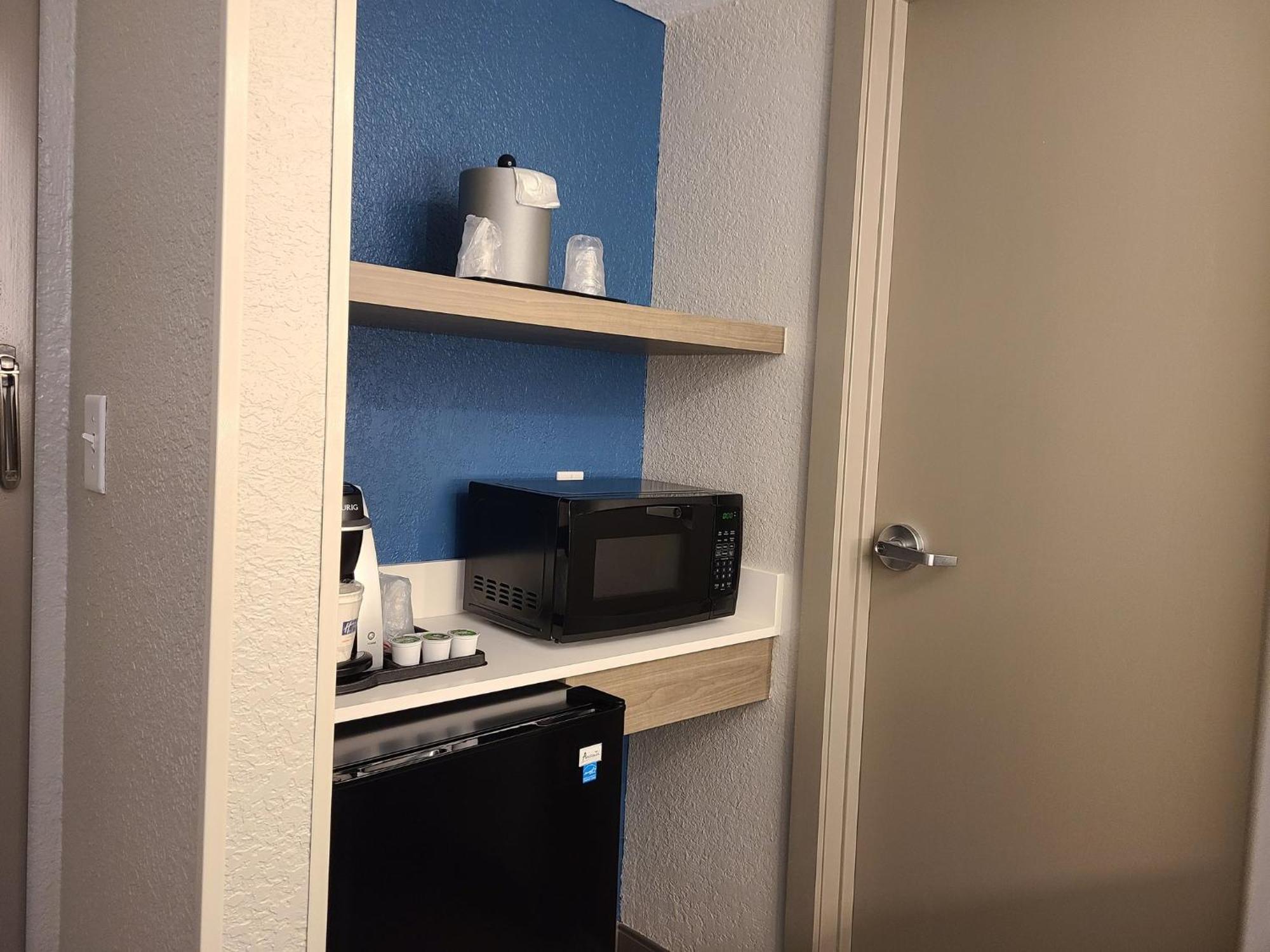 Holiday Inn Express Fort Lauderdale North - Executive Airport By Ihg Esterno foto